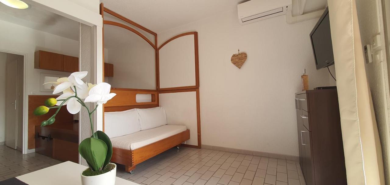 Ferienwohnung L'Etoile Sous Les Pins - La Loge Hyères Exterior foto