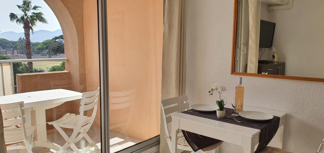 Ferienwohnung L'Etoile Sous Les Pins - La Loge Hyères Exterior foto
