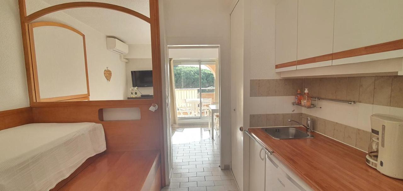 Ferienwohnung L'Etoile Sous Les Pins - La Loge Hyères Exterior foto