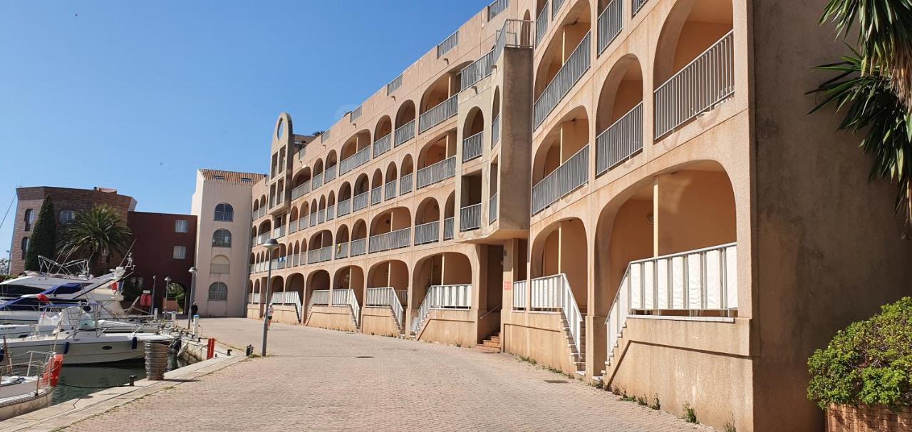 Ferienwohnung L'Etoile Sous Les Pins - La Loge Hyères Exterior foto